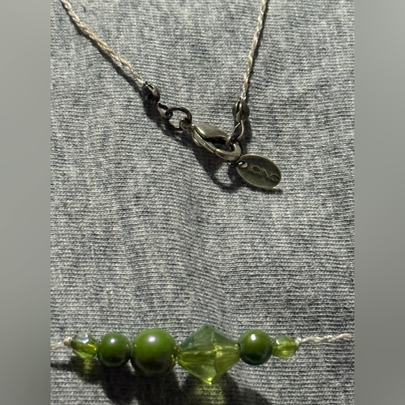 Icing Green Beaded Necklace - Picture 3 of 3